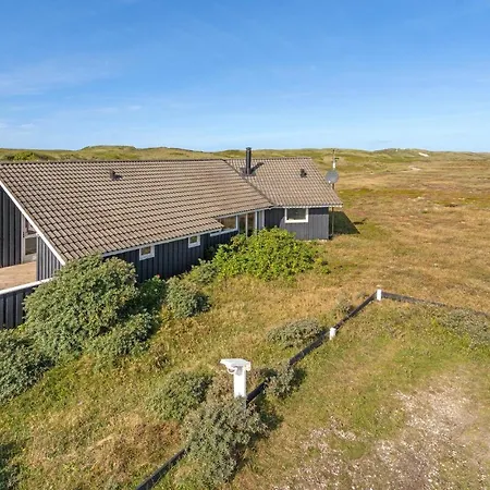 Stunning In Hvide Sande With Kitchen Holiday home *
