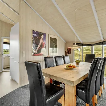 Nice Home In Hvide Sande With Sauna بيت للعطل *